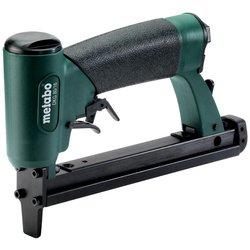 Grapadora neumática metabo dkg 80/16