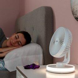 Innovagoods Fanled Ventilador de Escritorio Recargable con LED 4000mAh