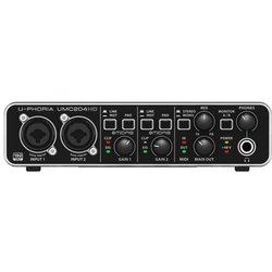 Interfaz de audio Behringer UMC204HD