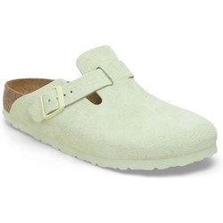 marca Birkenstock para mujer en color verde