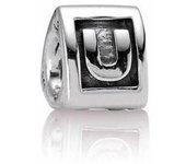 Charm Pandora Letra U 79323U