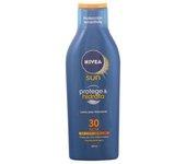 Protector Solar NIVEA Protect & Moisture SPF 30 (200 ml)